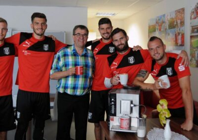 Gerd Micheel sponsert Kaffeevollautomaten für den HFC